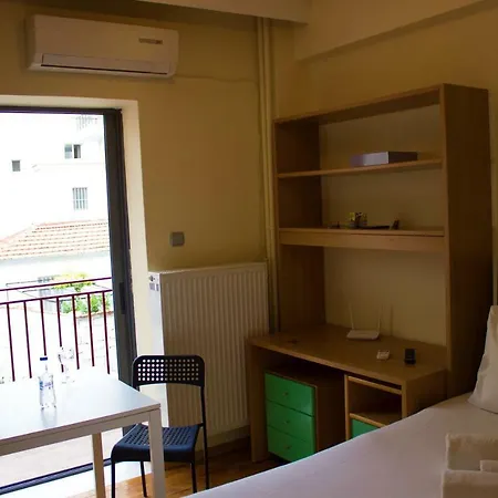 Cute Apartment In The Center Of The City Larissa Exterior photo